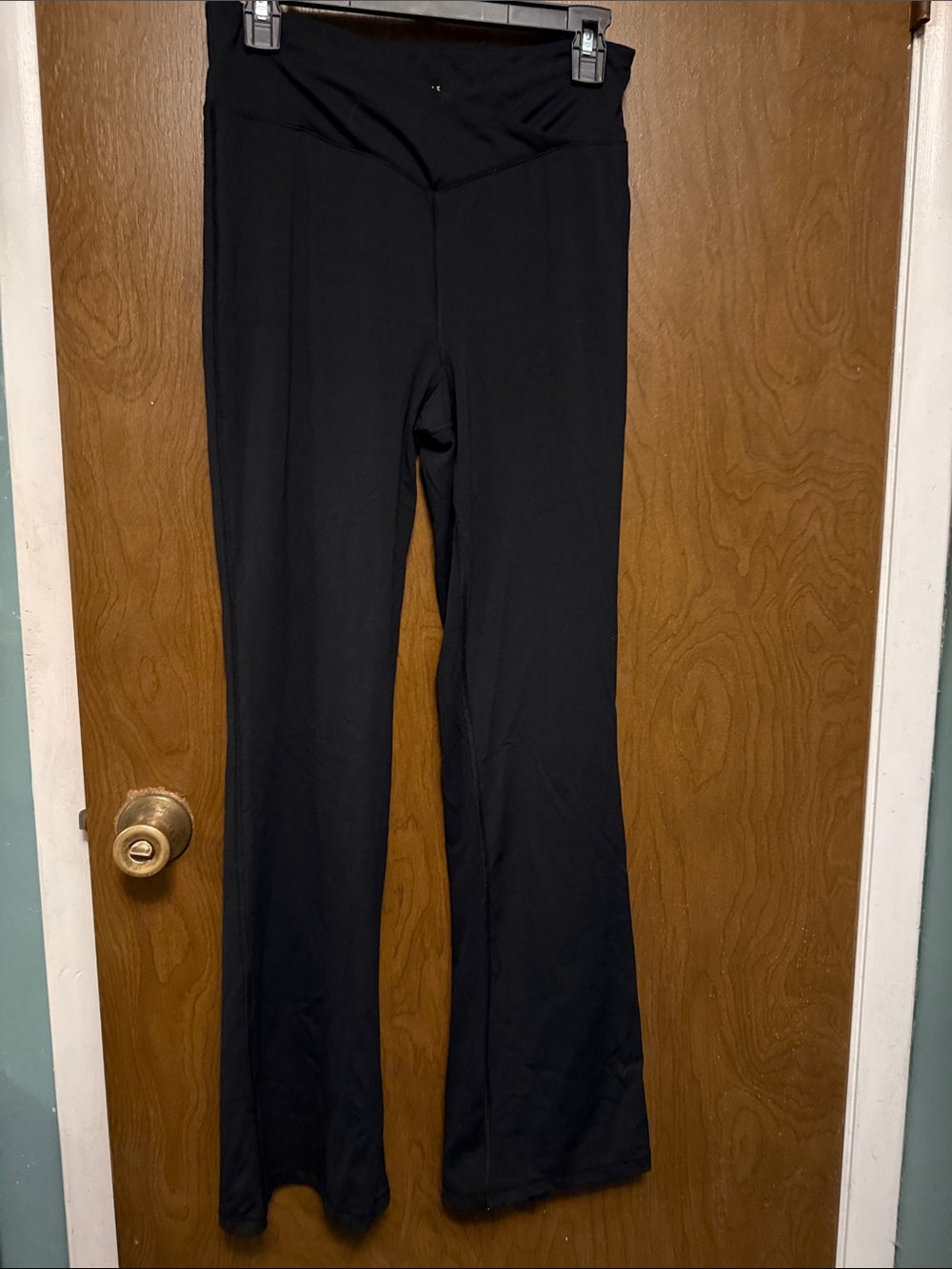 Aeropostale Black Crossover Flare Leggings L